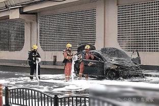 浓眉：我们正处在一场竞争当中 我们要坚持战斗