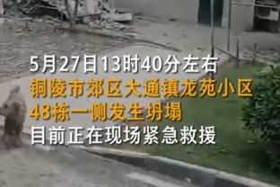 猛龙主帅：巴恩斯不假摔不骗犯规 他卯足劲冲筐一整场就俩罚球？